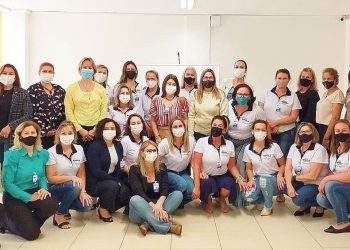 Secretária de Eventos, Turismo e Paisagismo, representa Vera Cruz do Oeste em reunião da ADAMOP