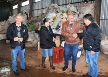 Associação de Catadores de Materiais Recicláveis recebe novos Equipamentos