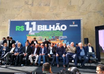 Prefeito Municipal de Vera Cruz do Oeste participa de evento de lançamento do Projeto da NOVA FERROESTE na Capital do Estado.