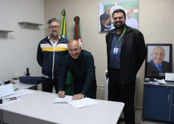 ADMINISTRAÇÃO MUNICIPAL E SENAI OFERECE CURSOS PROFISSIONALIZANTES