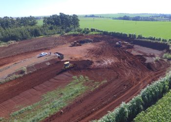 MUNICÍPIO INICIOU TERRAPLANAGEM PARA CONSTRUÇÃO DA ESTAÇÃO DE TRANSBORDO