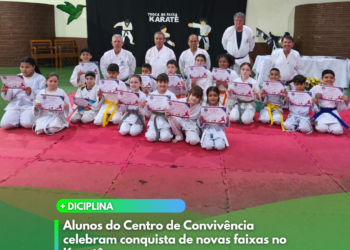 Alunos da oficina de Karatê do Centro de Convivência realizam troca de faixa